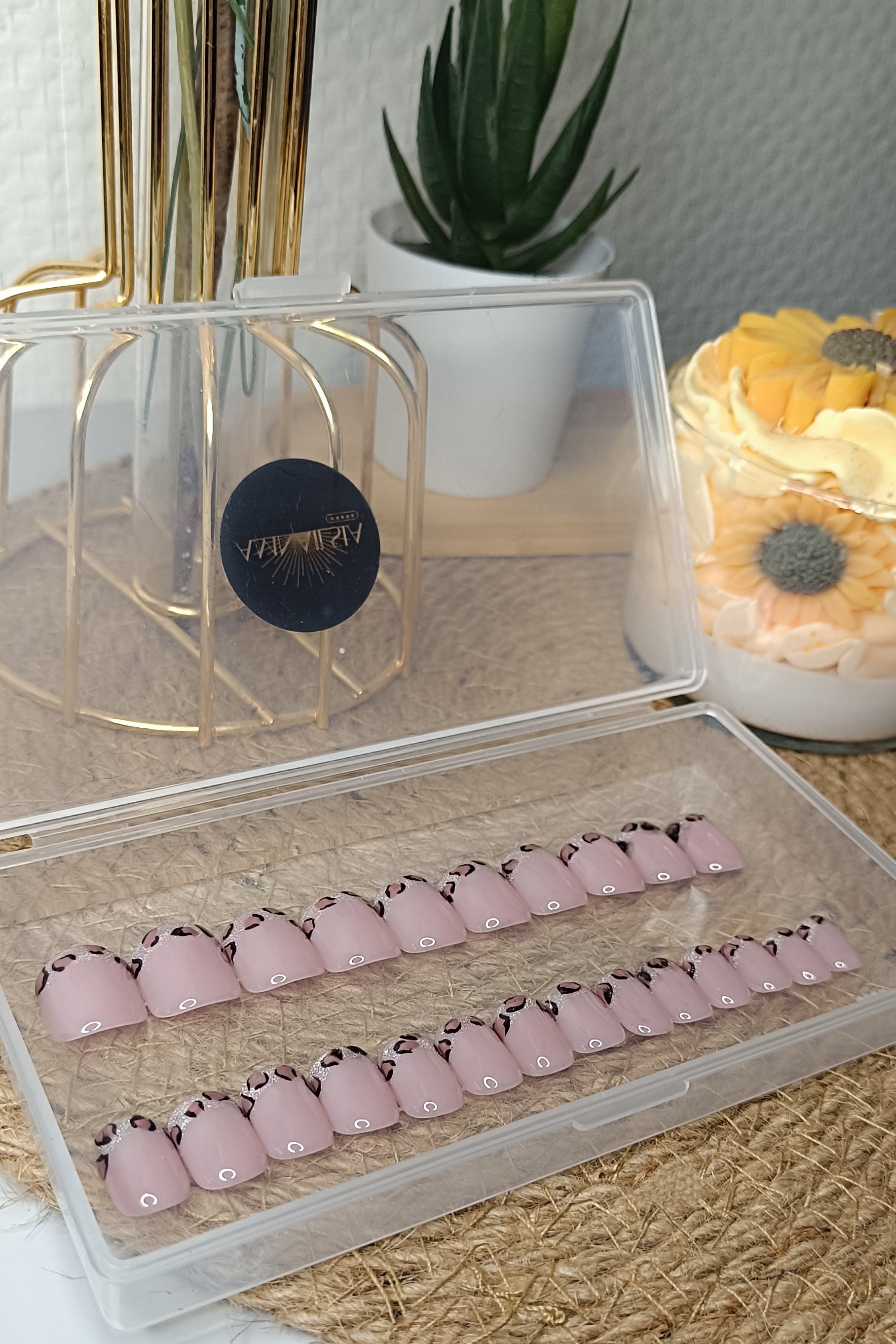 -45% - LYNX - CARRÉ COURT