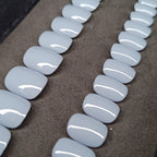 GRIS BLEUTÉ - CARRÉ EXTRA COURT ARRONDI