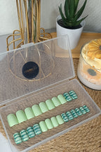 CROCUS - CARRÉ MI-MEDIUM