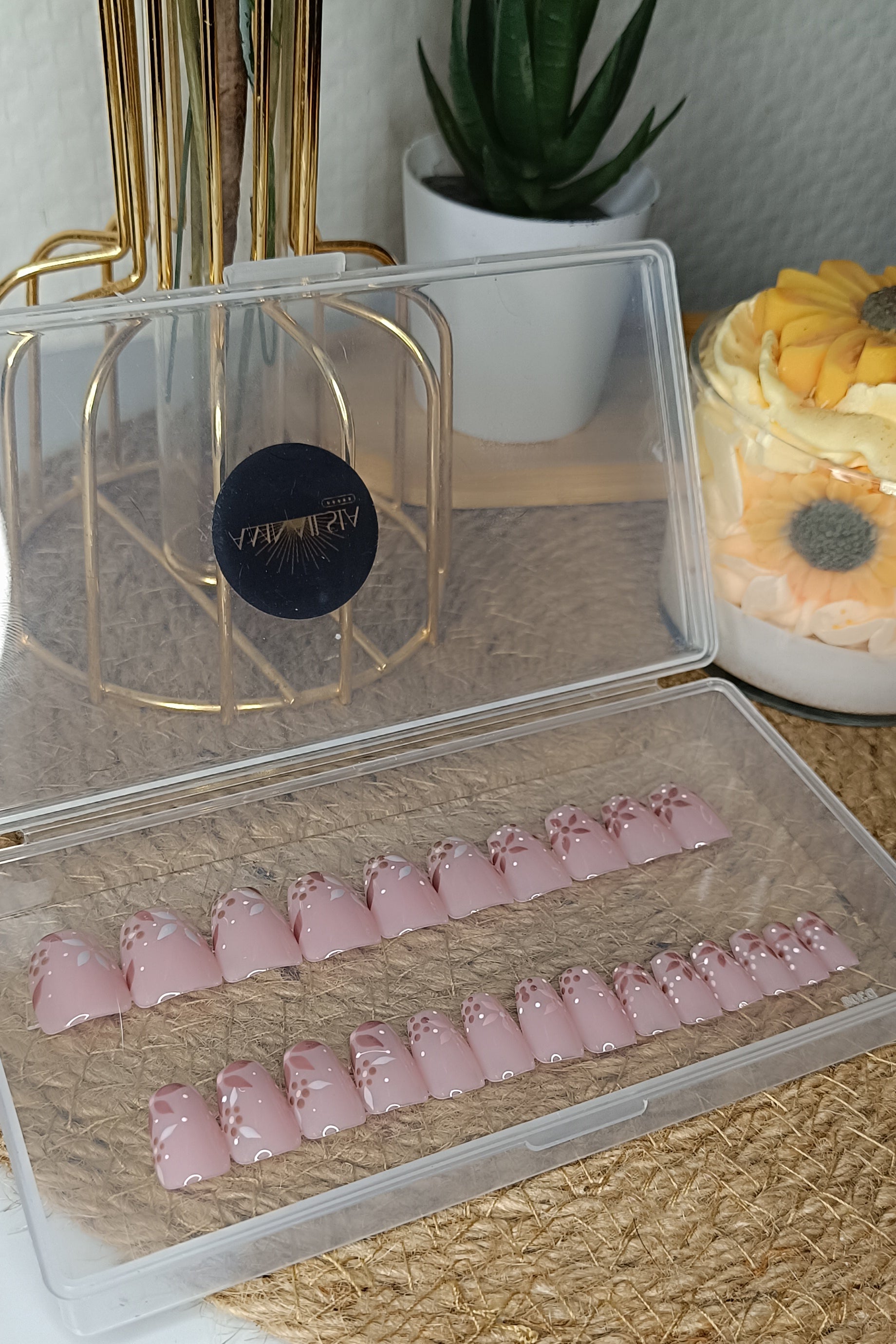 LEAFY - COFFIN MI-COURT