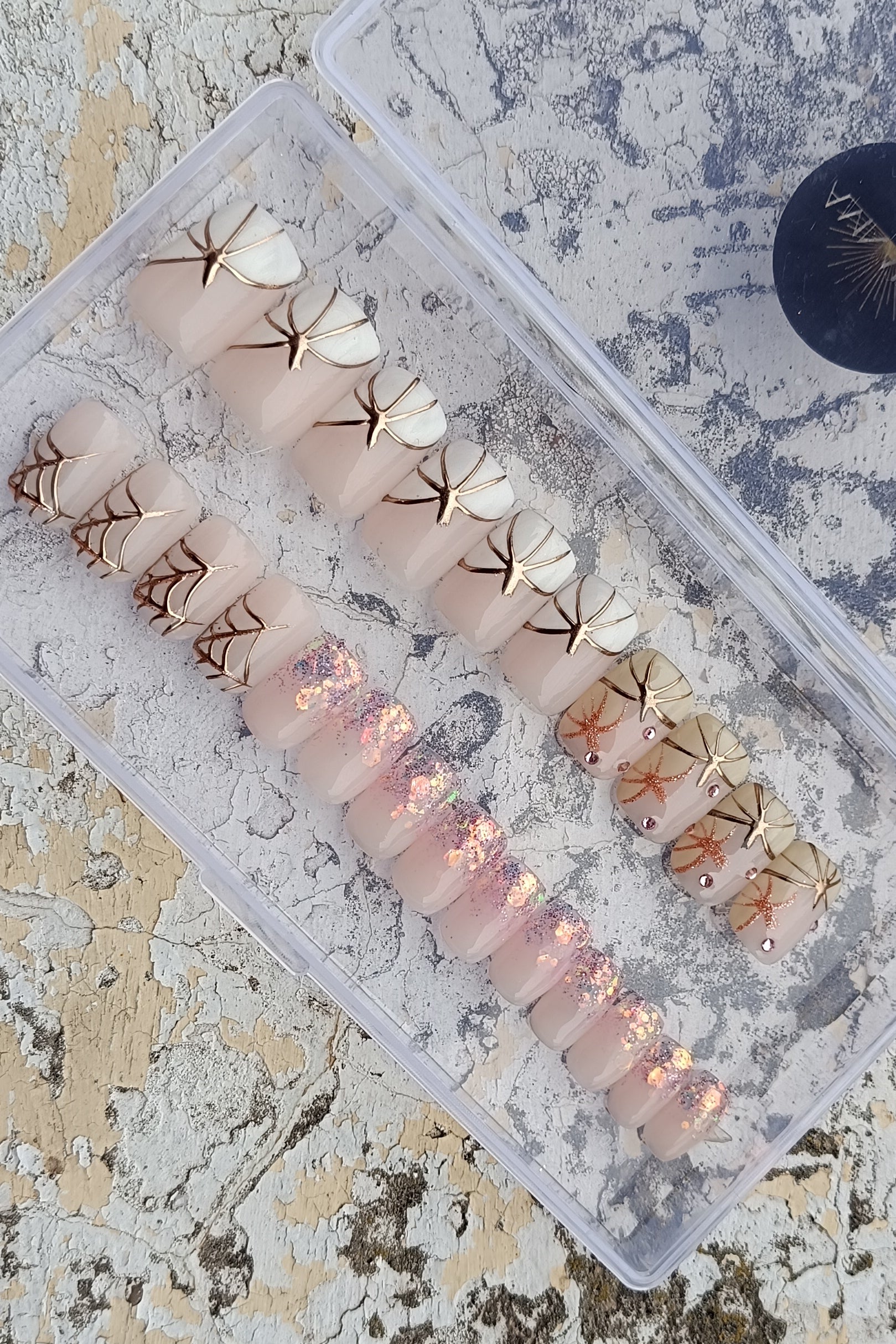 -30% - ENCHANTIA - CARRÉ MI-MEDIUM