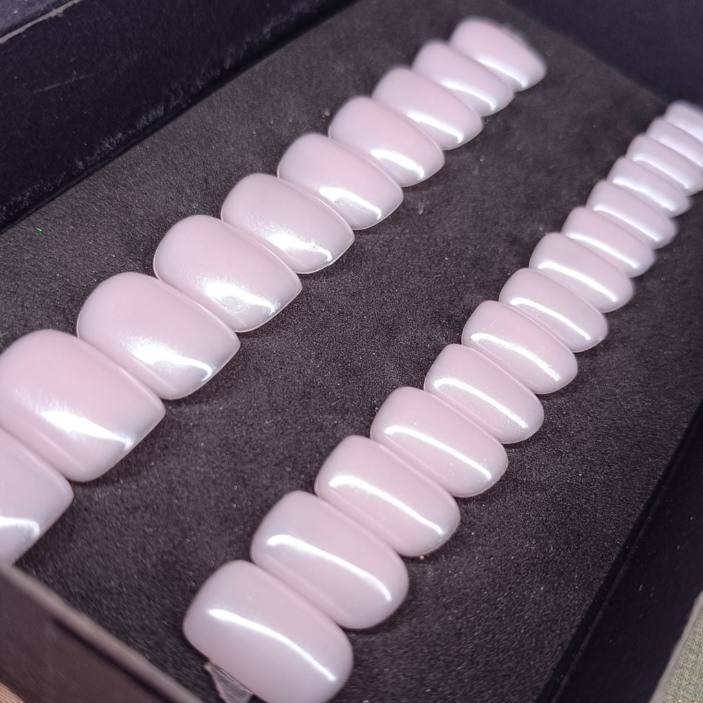 ROSÉ GLOW - CARRÉ COURT